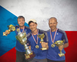 Vrchlabští slaví další republikový triumf. Mistry trojic se stali Bílek, Mašek a Brázda