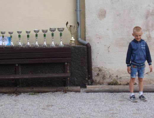 Turnaj generací spojil zkušenosti s mládím, hartvíkovická pláž soutěžila o Jarina