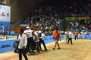 Radost domácích Madagaskařanů po finálovém vítězství nad Beninem