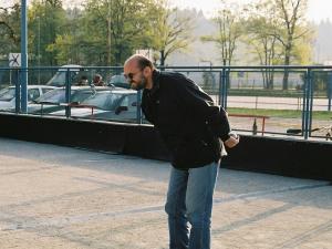 šroubek jen co vyskočil z auta